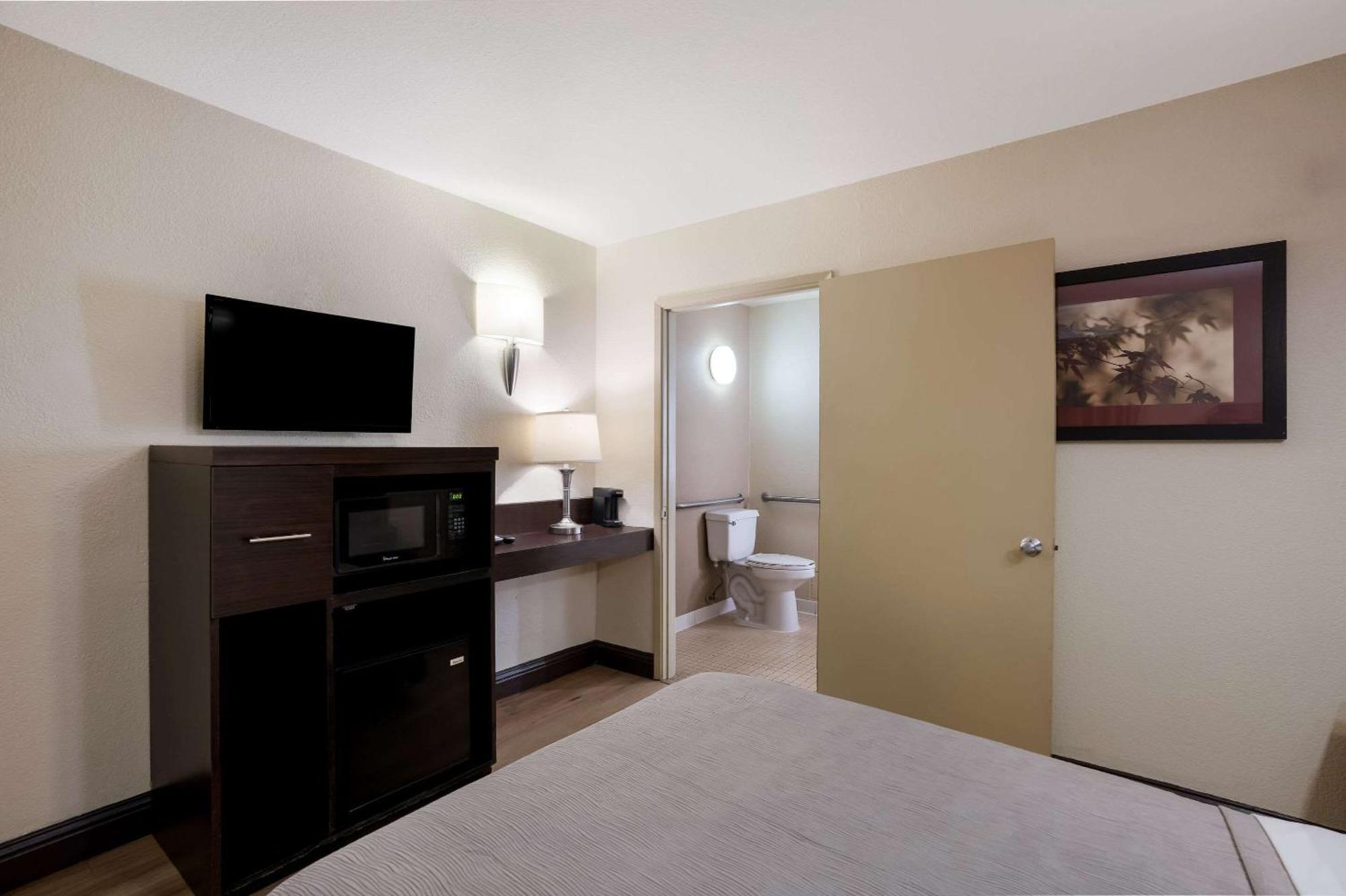 Quality Inn Elk Grove-Сакраменто Екстериор снимка