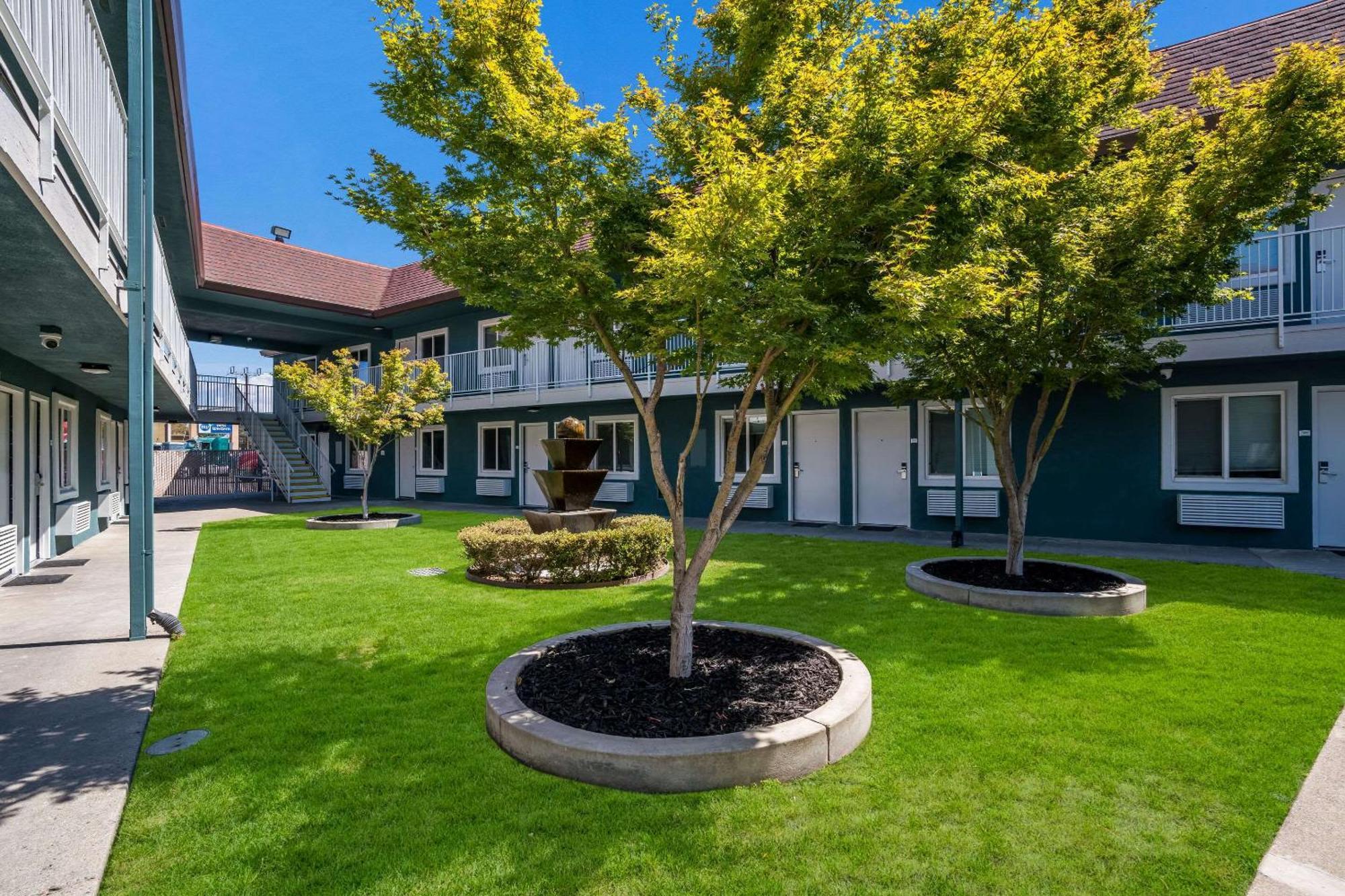 Quality Inn Elk Grove-Сакраменто Екстериор снимка